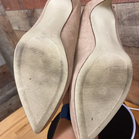 X Appeal Francesca Tan Suede Like 3” Pumps Heels - Picture 4 of 4